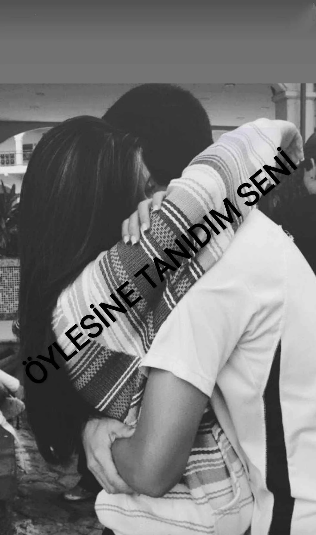 ÖYLESİNE TANIDIM SENİ — Senem Güneş