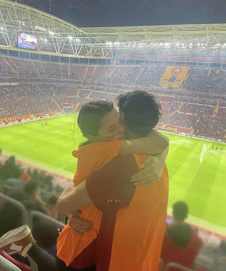 Futbolla başlayan aşk kitap kapağı