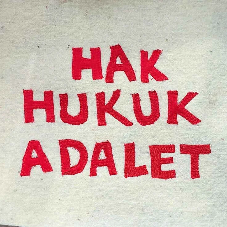 ADALET YERİNİ BULANA KADAR HAK HUKUK ADALET YAZIYO kitap kapağı