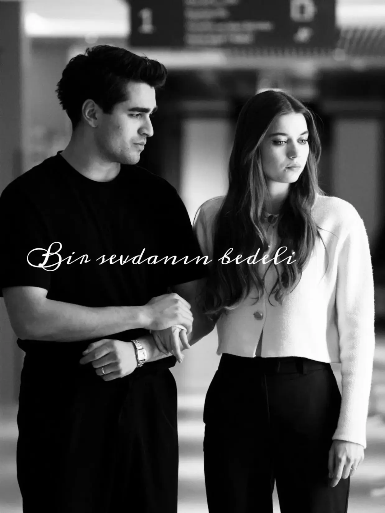 Bir sevdanın bedeli kitap kapağı