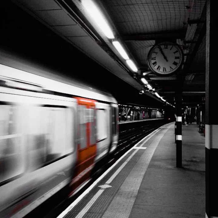 Metro Durakları kitap kapağı