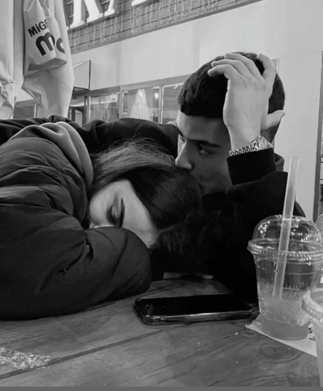 𝑯𝟑𝒓𝒔𝒆𝒚𝒊𝒎>> kitap kapağı