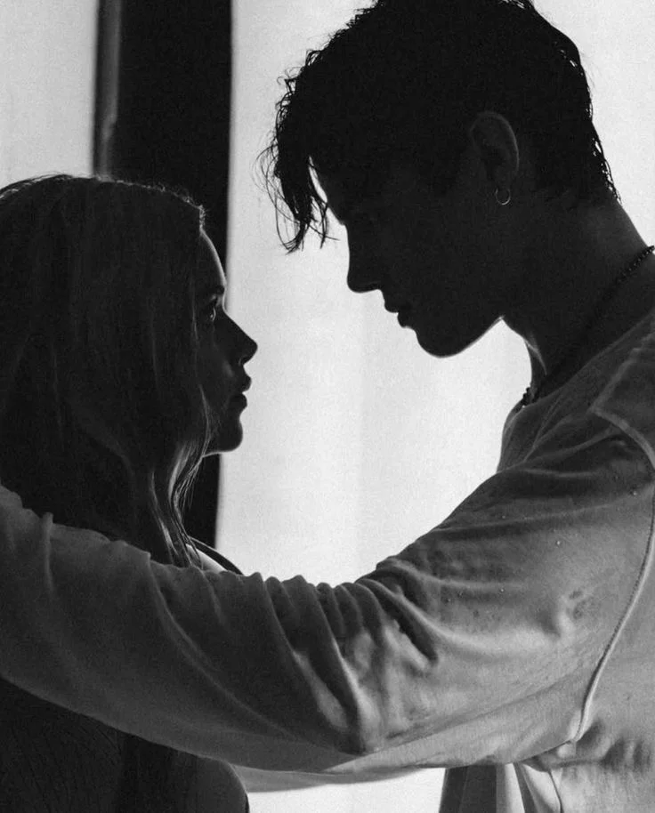 Mira & Karan: Patronun zaafı — Elif 🩵