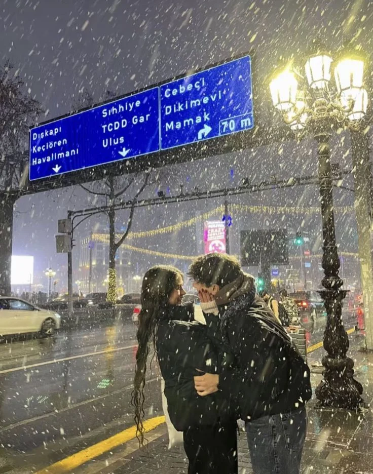 Sen mi ben mi? kitap kapağı