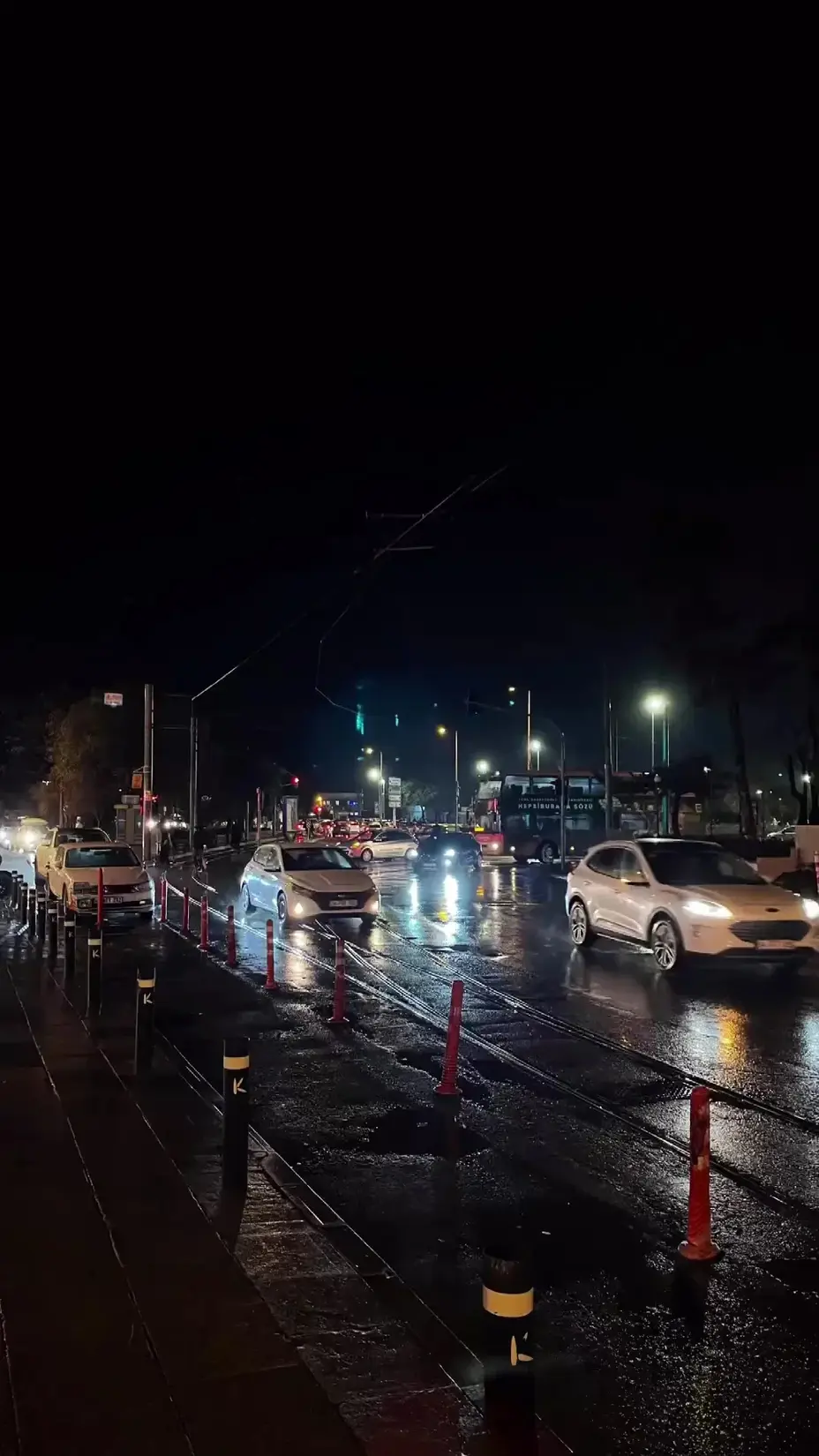 Yollar kitap kapağı