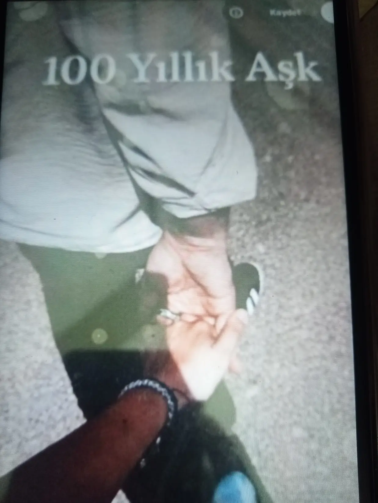 100yılın aşk kitap kapağı