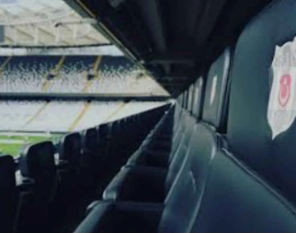 Beşiktaş Aşkı Ayrı Bi Guzeldir — Gecenin Karanlığı #  Çok Kötü