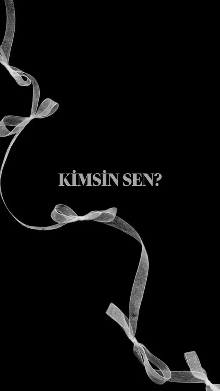KİMSİN SEN~ kitap kapağı