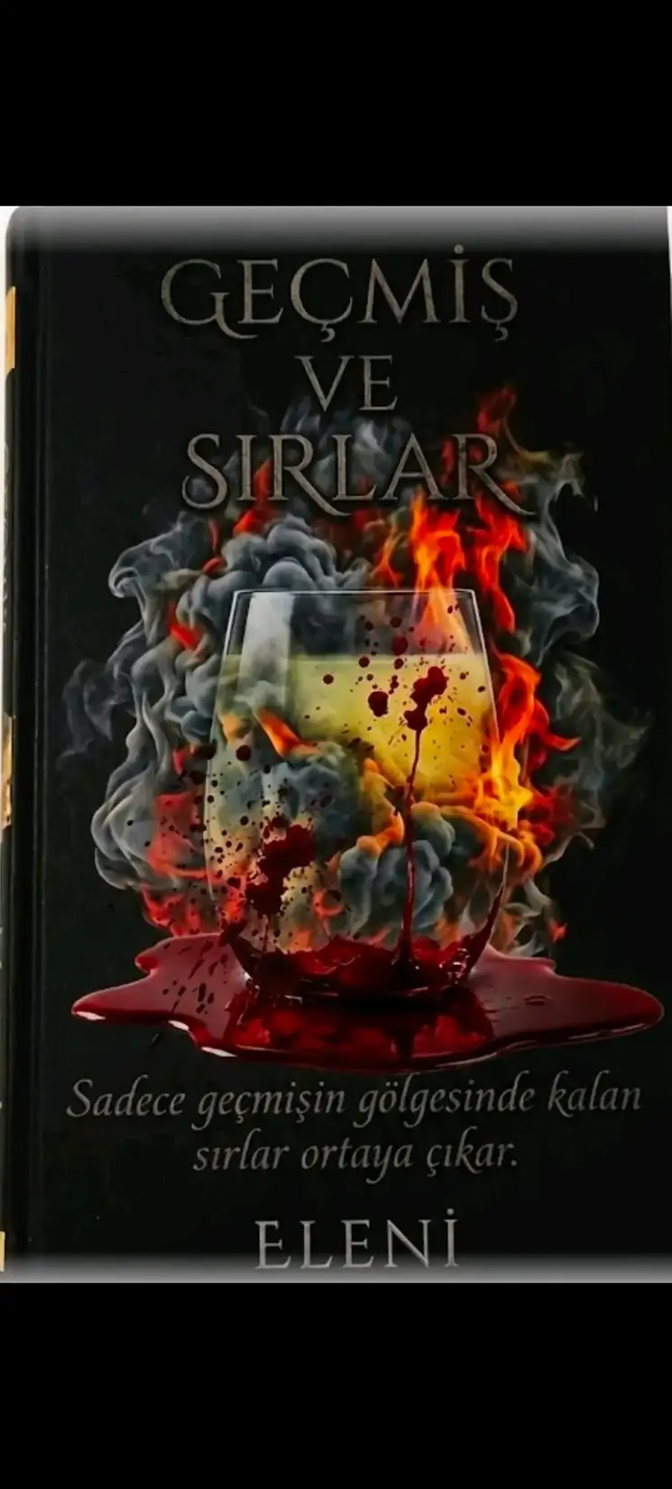 Geçmiş ve sırlar kitap kapağı