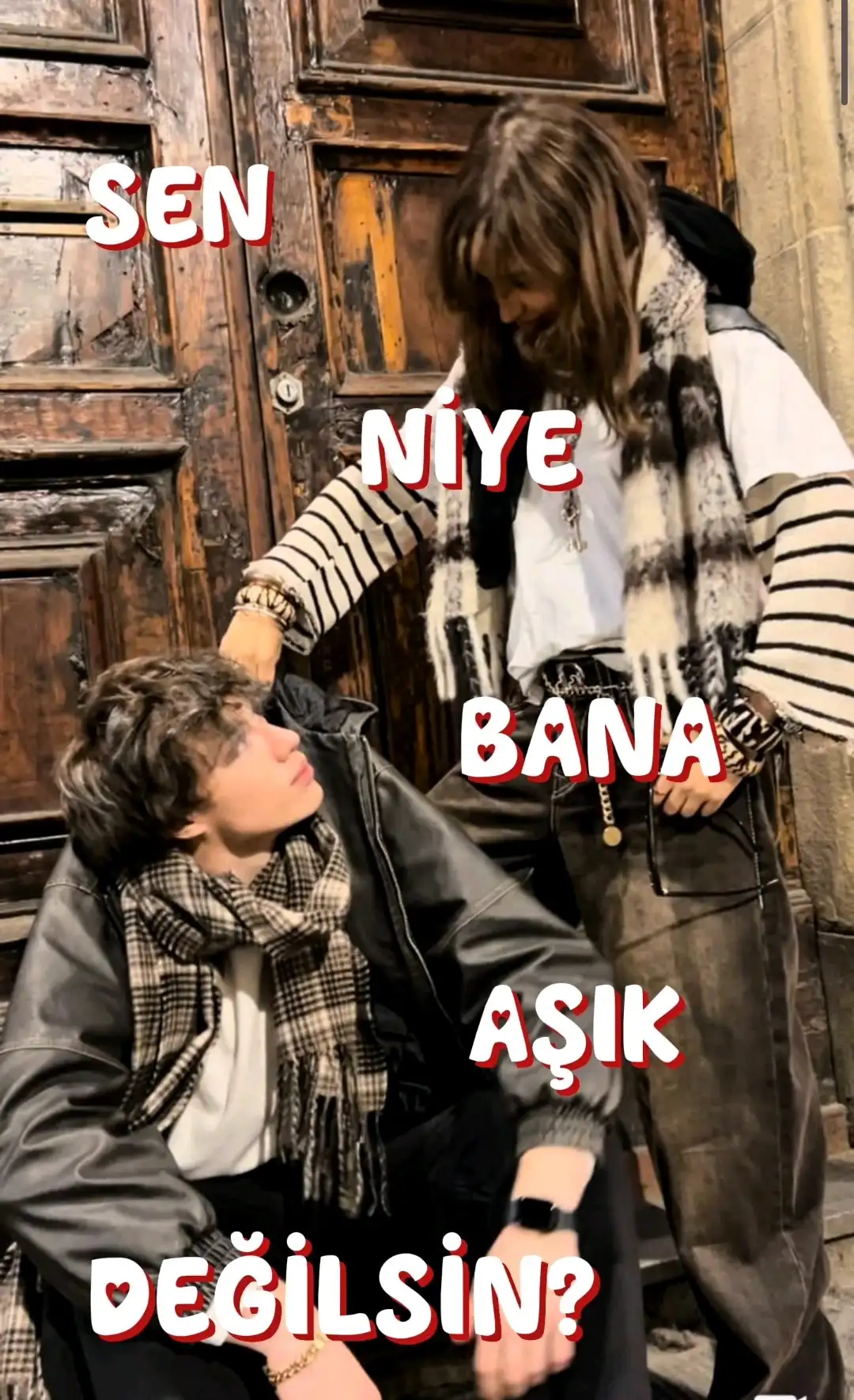 Sen Niye Bana Aşık Değilsin? kitap kapağı