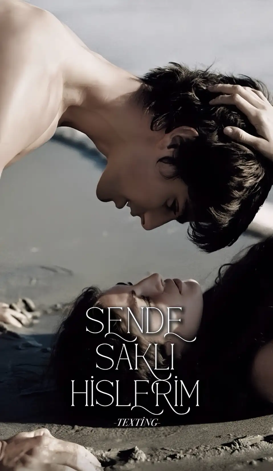 Sende Saklı Hislerim/texting kitap kapağı