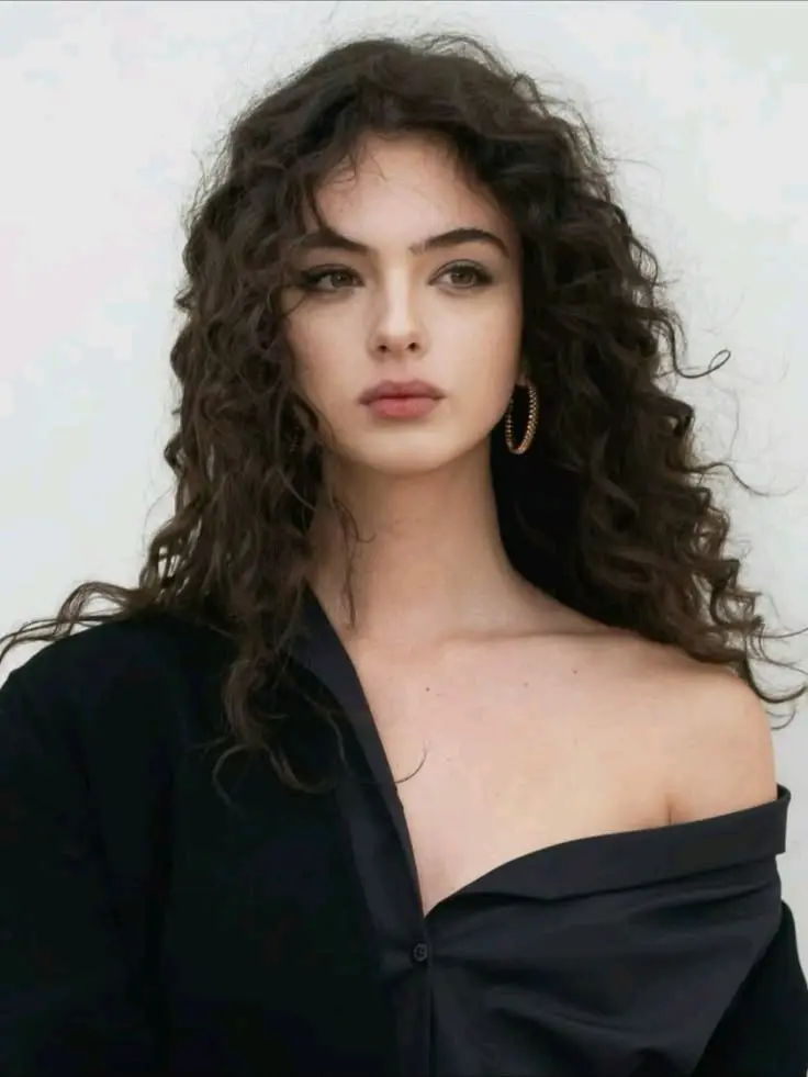 DENIZ LINA YILMAZ karakter görseli
