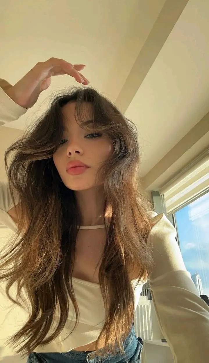 Karen Canlı karakter görseli