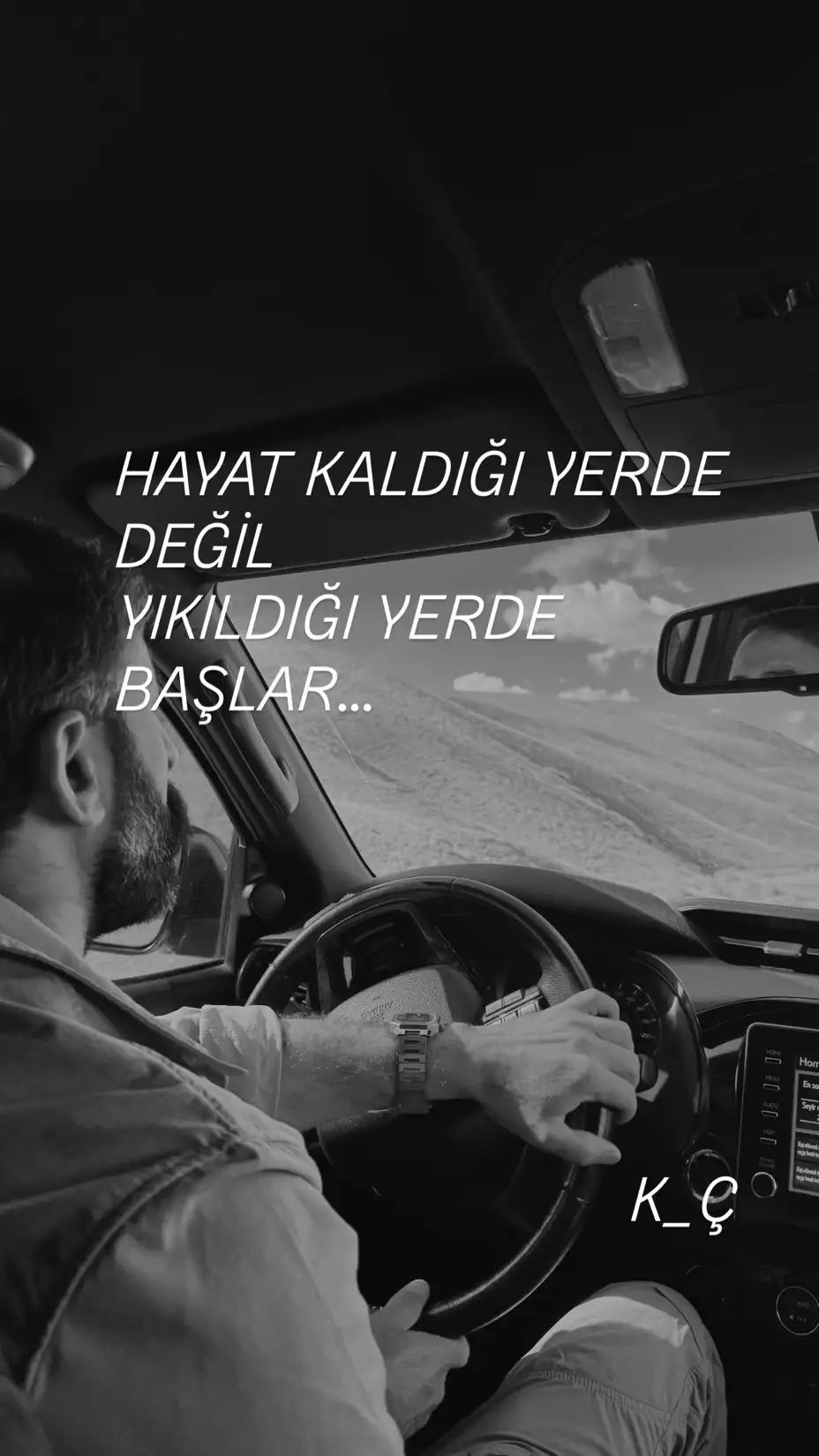 Gizemli şaiir kitap kapağı