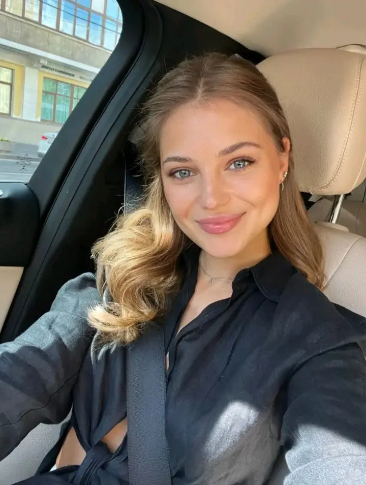 BURCU BOZKURT karakter görseli