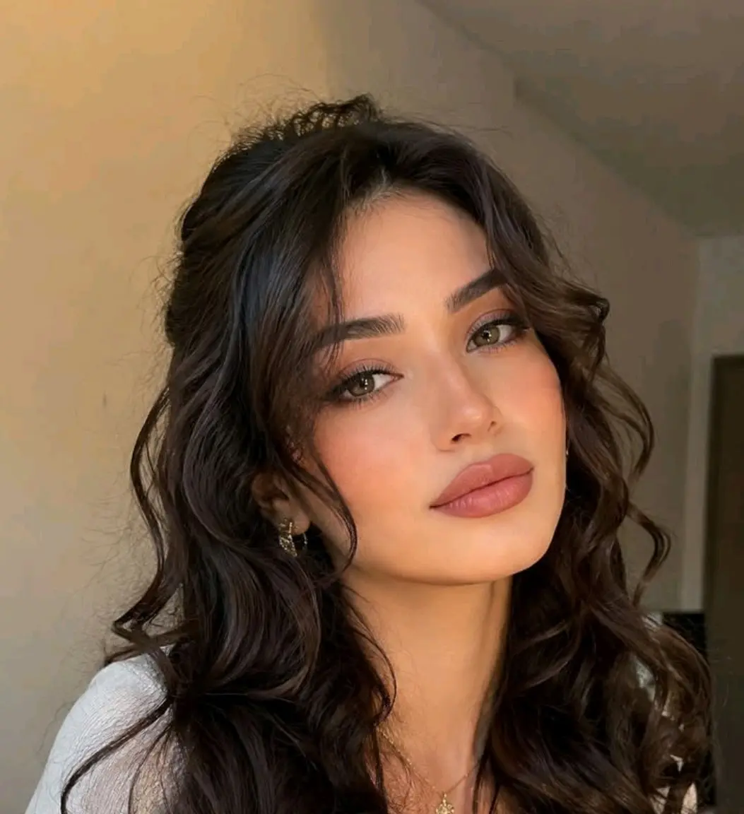 NİL AKSOY karakter görseli