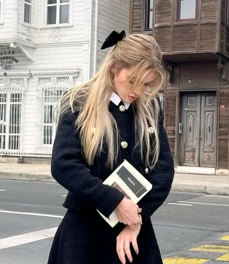 Çiçek Duru Alven karakter görseli