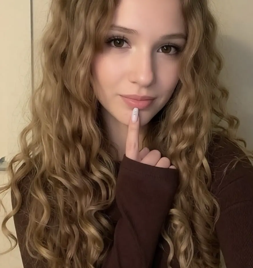 Sibel Tarçın karakter görseli