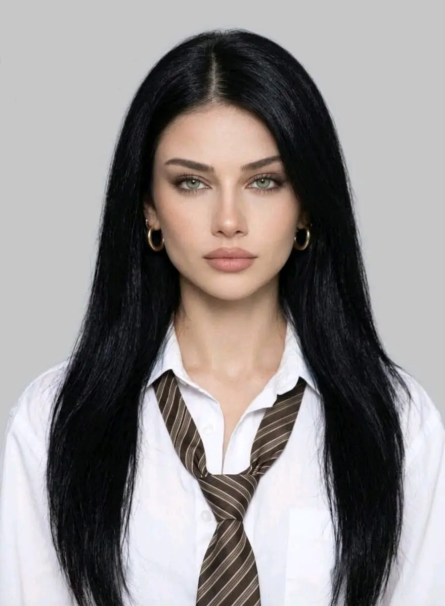 Azra karakter görseli