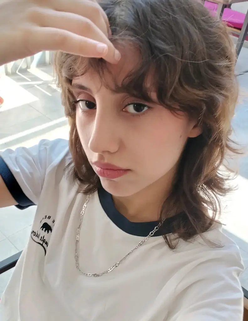 Esmanur Taşlıbeyaz profil fotoğrafı