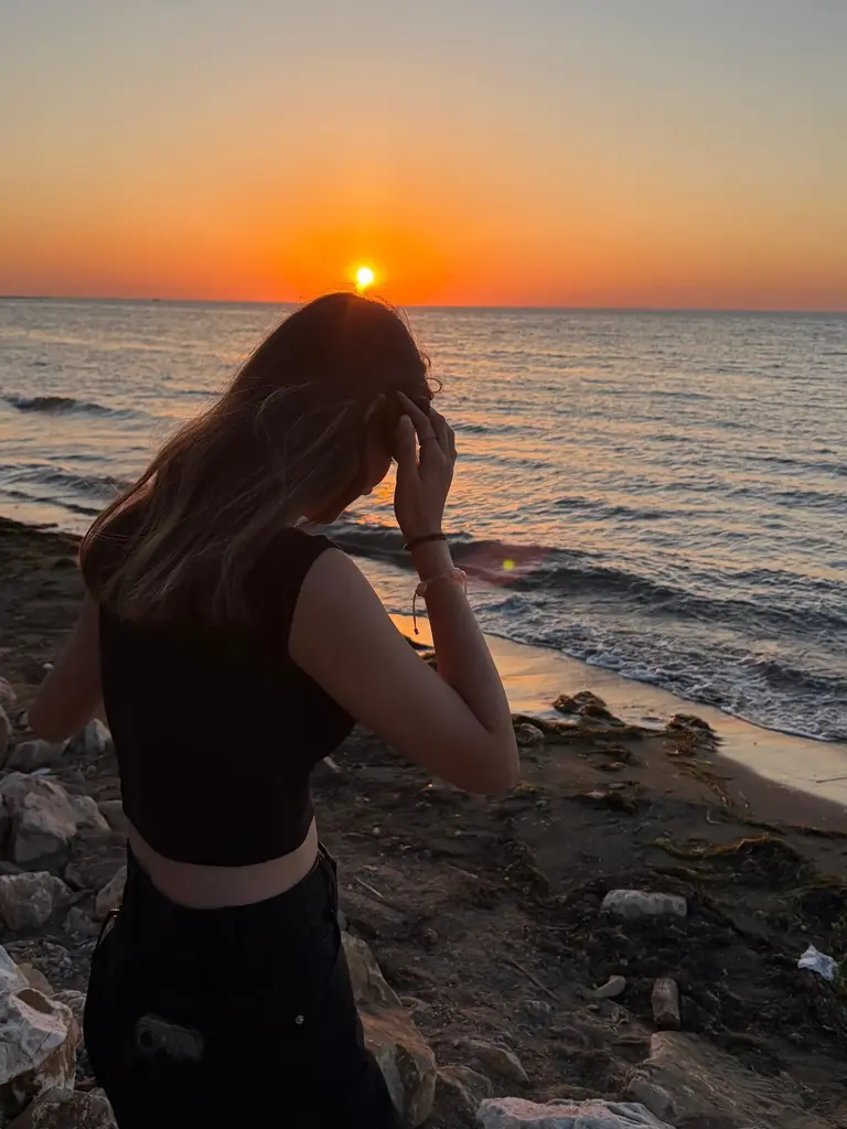 Sena . profil fotoğrafı