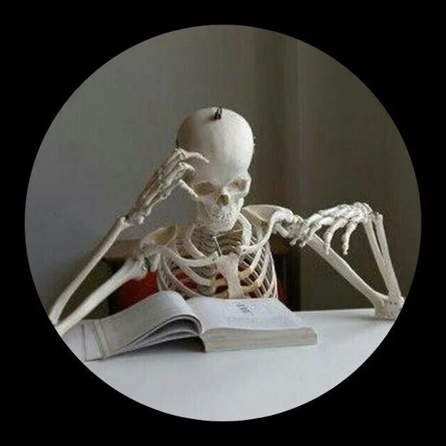 Yazıyor... . profil fotoğrafı