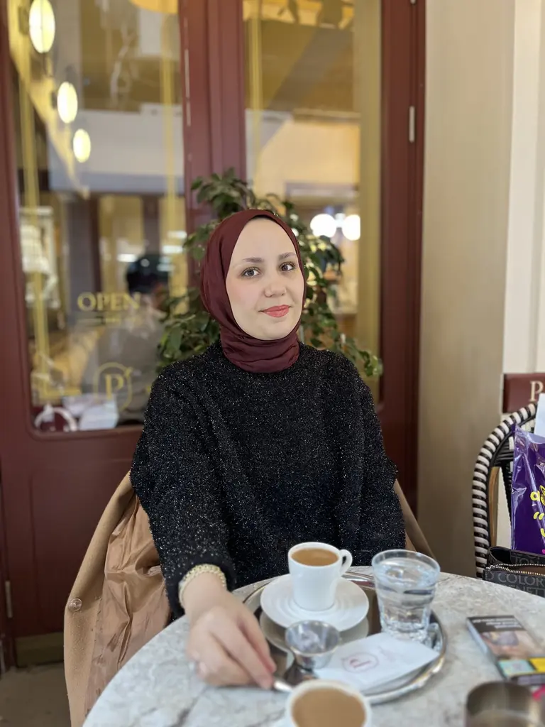 Büşra Nur Dinç profil fotoğrafı