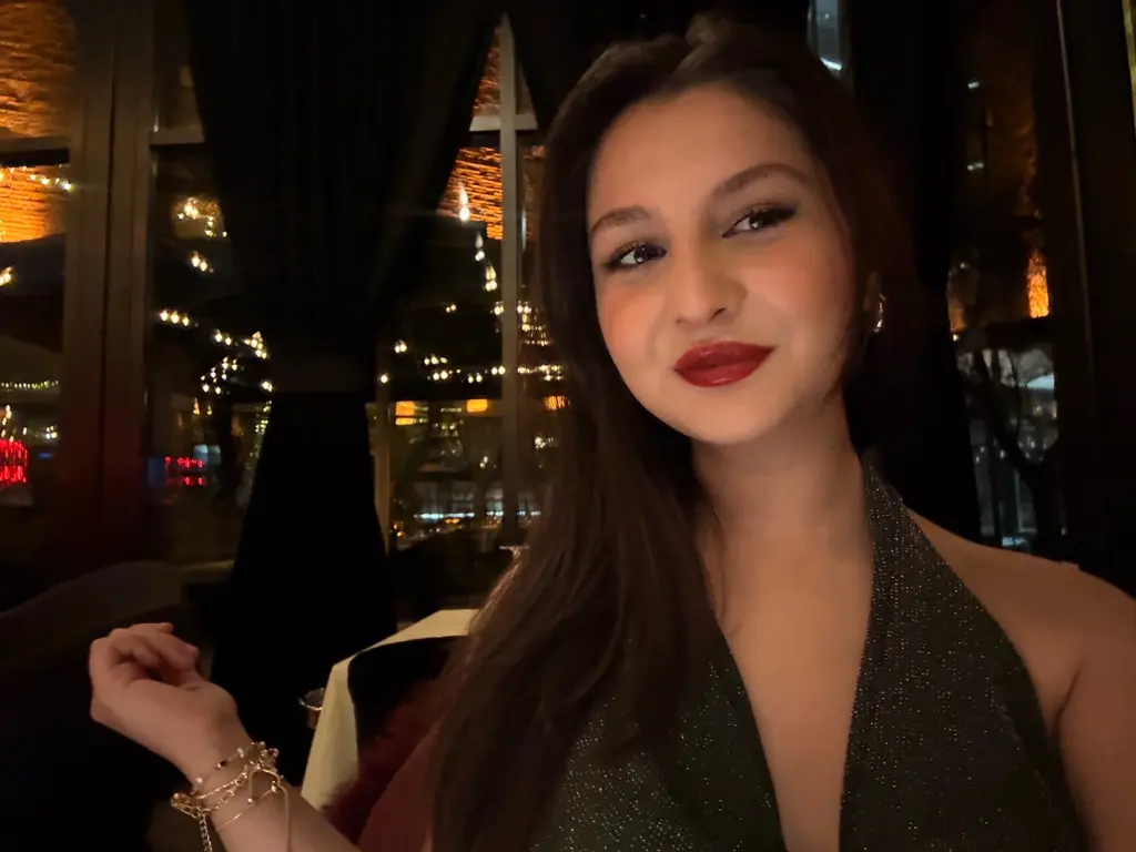 Vega Koçak profil fotoğrafı
