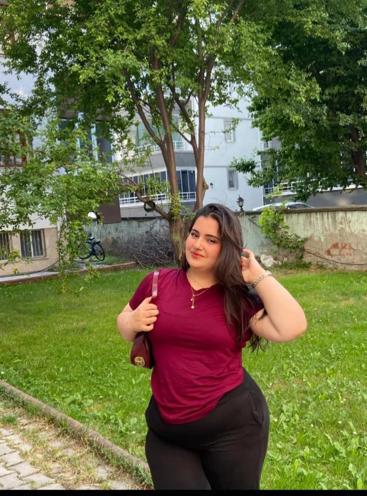 İrem Elik profil fotoğrafı