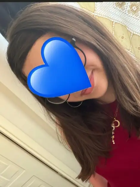 Bilinmeyen Kiz profil fotoğrafı