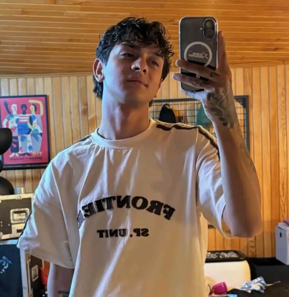 𝘽𝙪𝙯𝙯𝙮 ✓ profil fotoğrafı