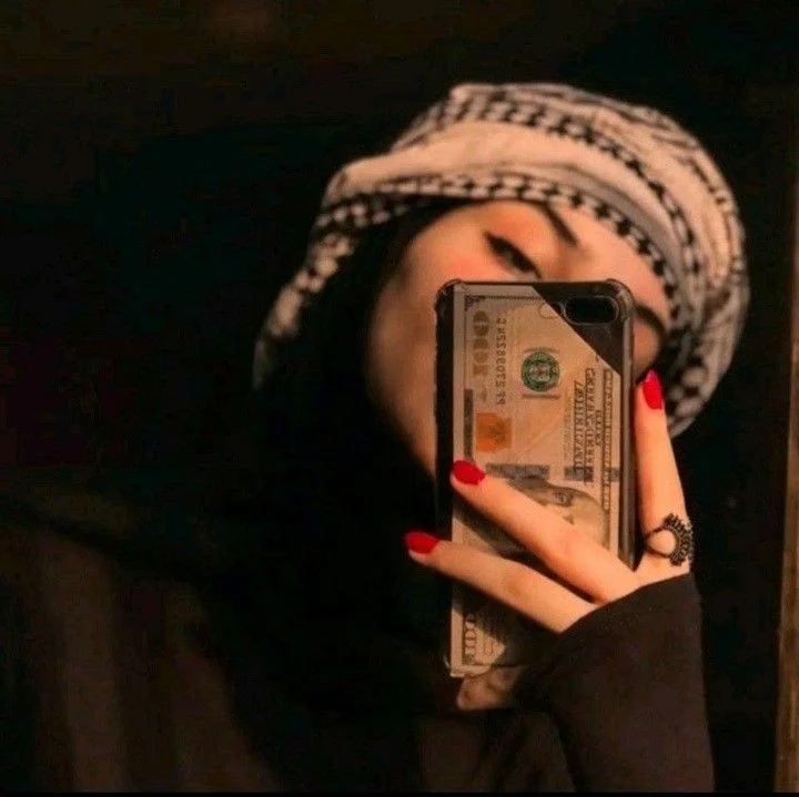 Gül' . profil fotoğrafı