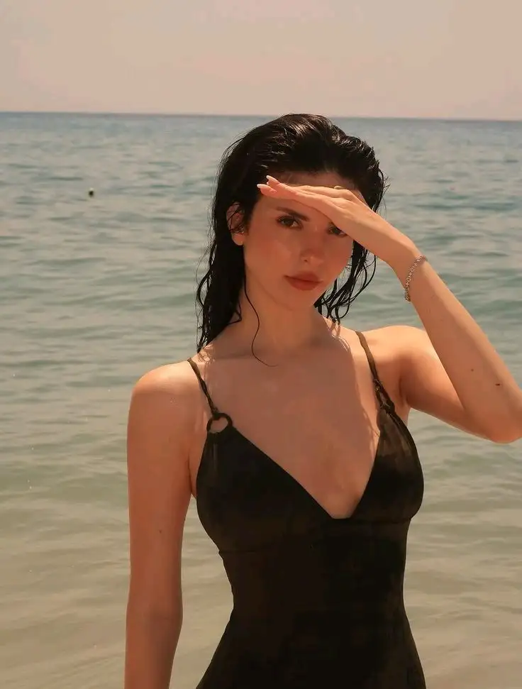 Eflin Ada Yılmaz 🌊🐚 profil fotoğrafı