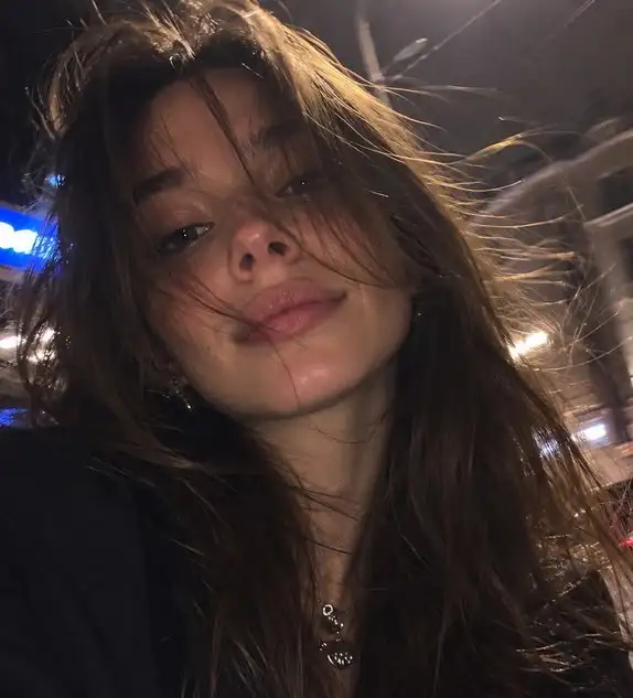 nazlı Gzzz profil fotoğrafı