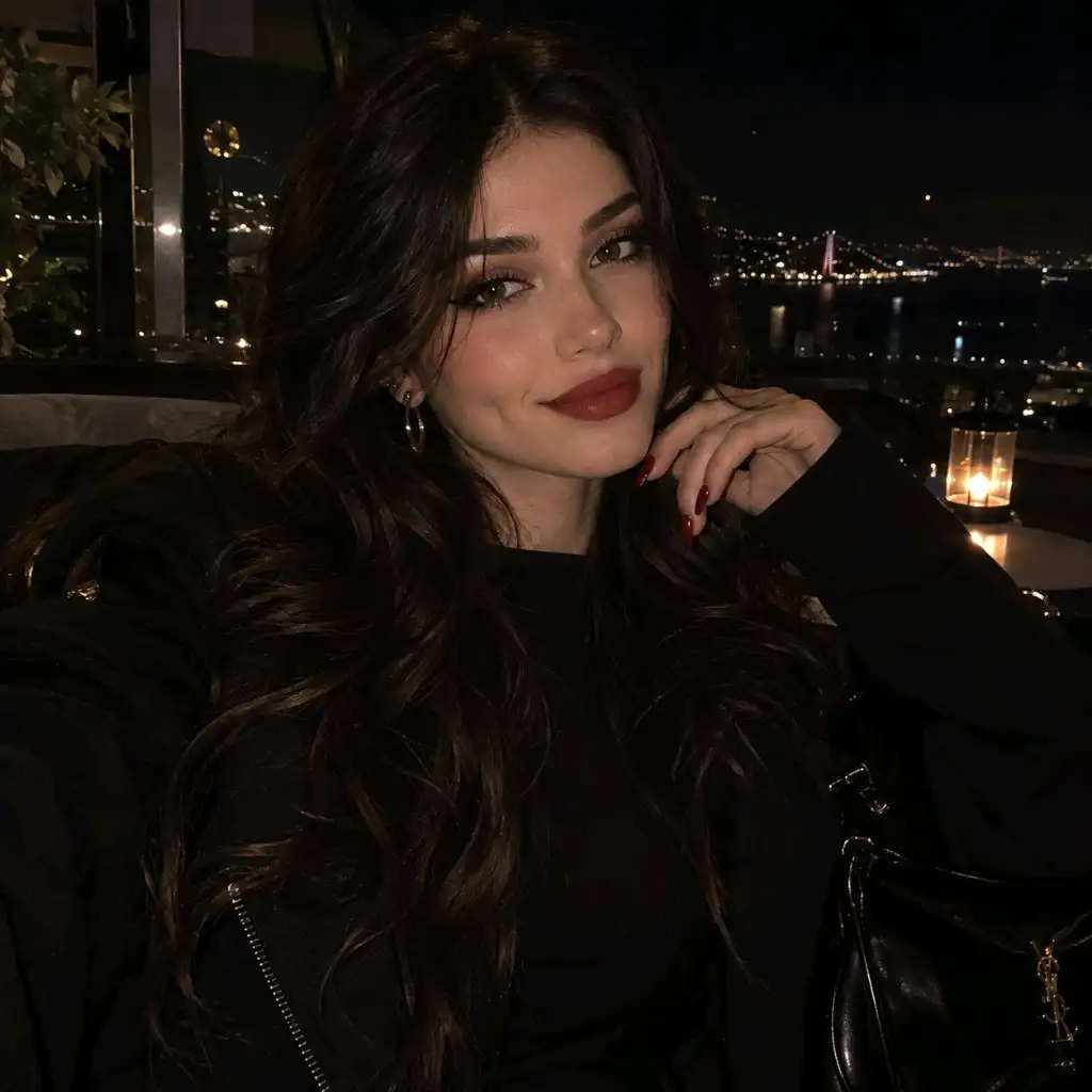 Leyal Lamia Ateş profil fotoğrafı