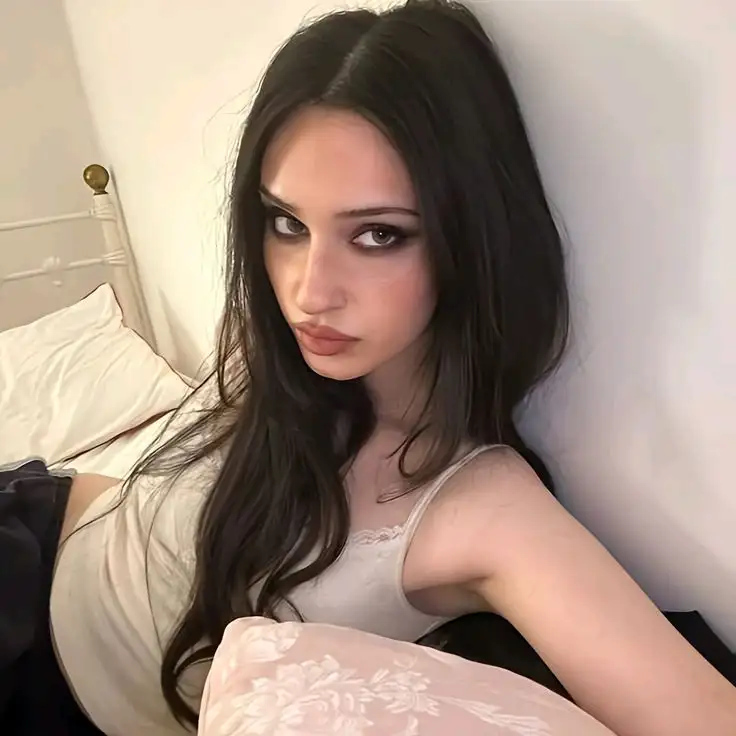Suda baliks profil fotoğrafı