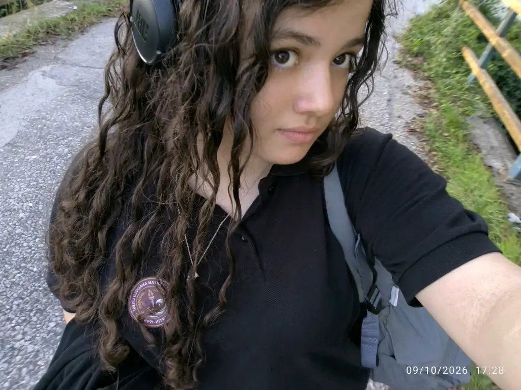 Nisa . profil fotoğrafı